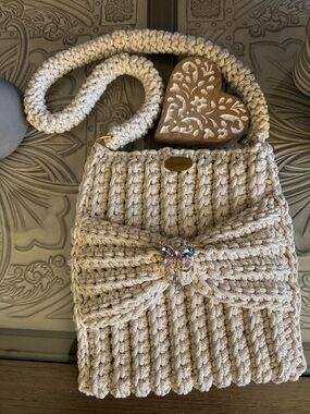 Bonita Bolso Cream Crochet Shoulder Bag with Crystal Accent